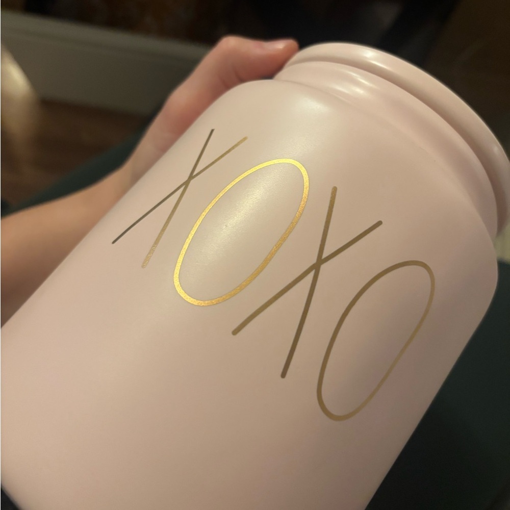 Rae Dunn Valentine’s Day XOXO Canister - Picture 7 of 7